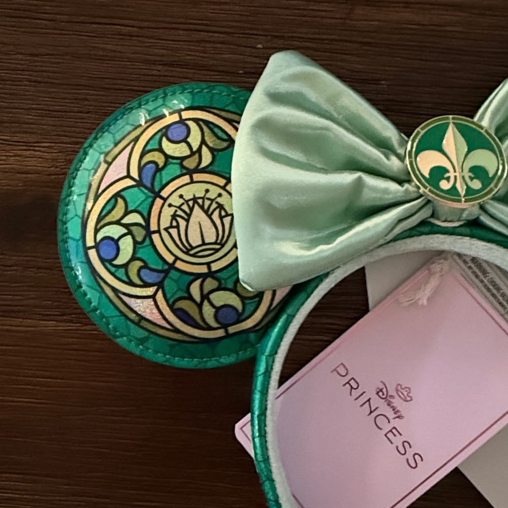 Loungefly Disney Princess Stained Glass Collection Tiana Ear Headband NWT - Picture 2 of 13